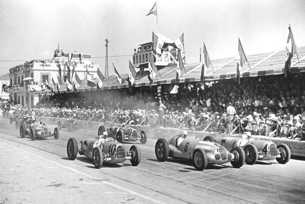 Das Duell Auto Union vs. Mercedes-Benz und die Erfolgsstory der Silberpfeile 1934-1939