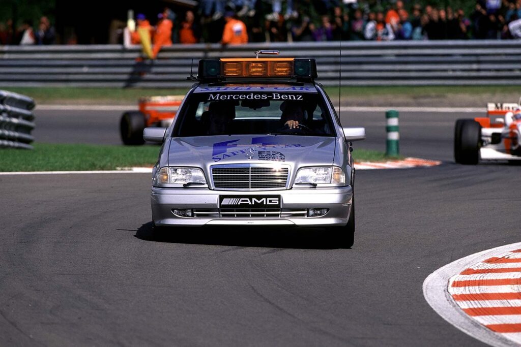 Mercedes-AMG Safety Cars Mercedes-AMG feiert beim F1-Lauf in Austin den 500. Einsatz eines Safety Cars mit SternMercedes-AMG celebrates 500th deployment of a safety car bearing the star emblem at the F1 race in Austin